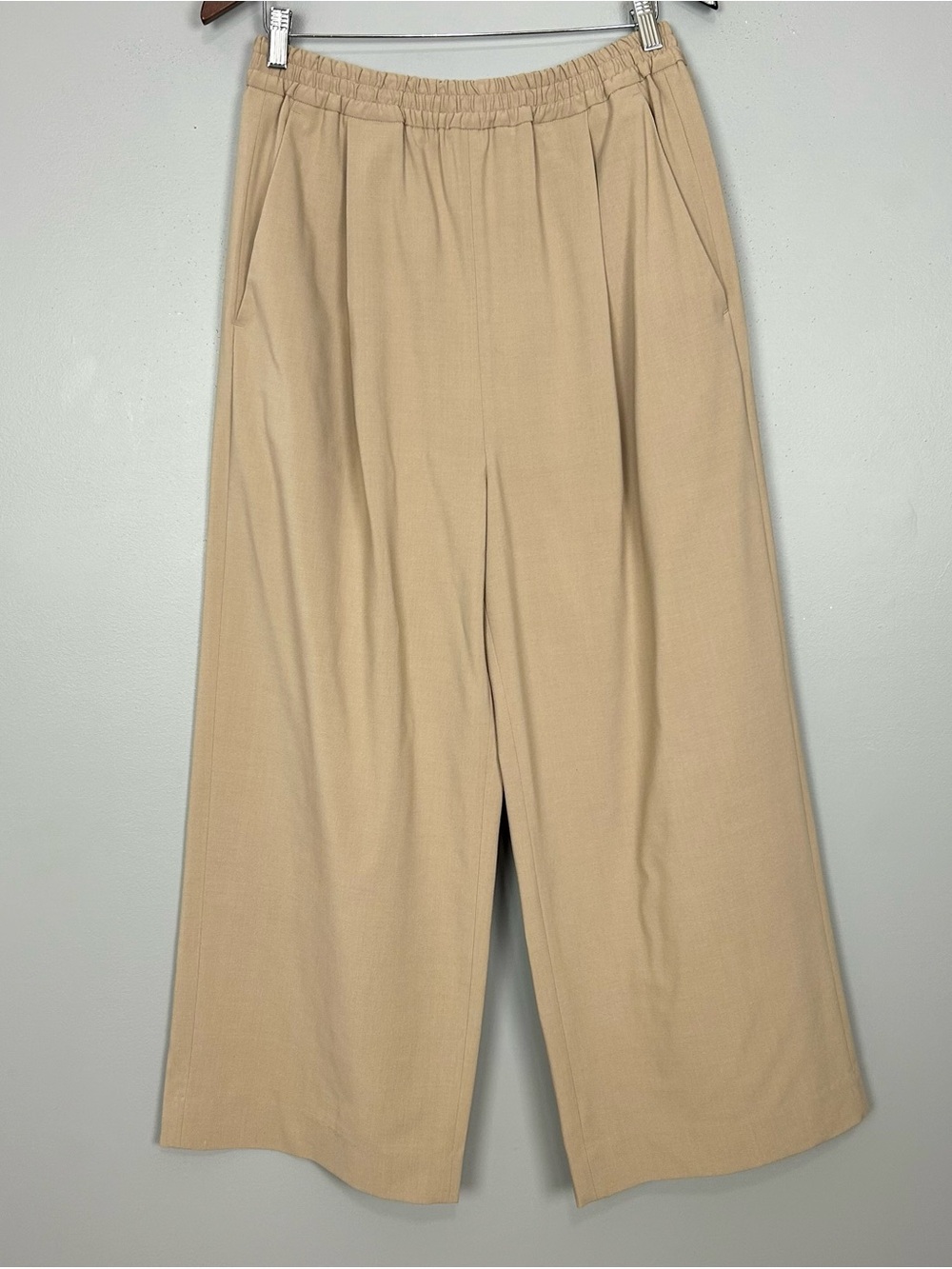 The Frankie Shop Pleated Pull-On Pants Women’s Size M/L Oversized Wide Leg Khaki